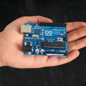 Arduino Uno - Image courtesy of www.arduino.cc